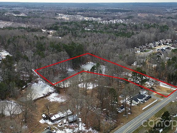 3rd image of 3344 Shiloh Church Rd