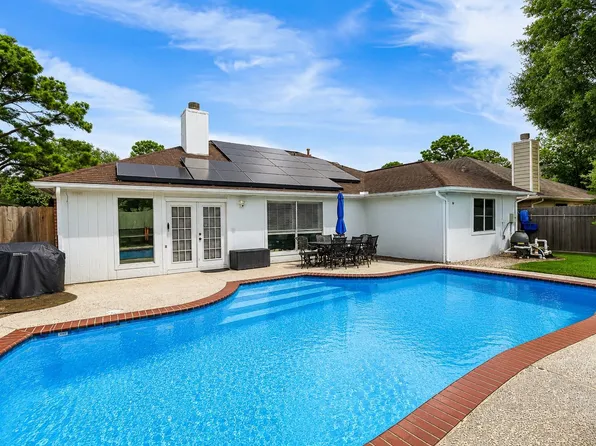 1310 Hidden Canyon Rd, Katy, TX 77450
