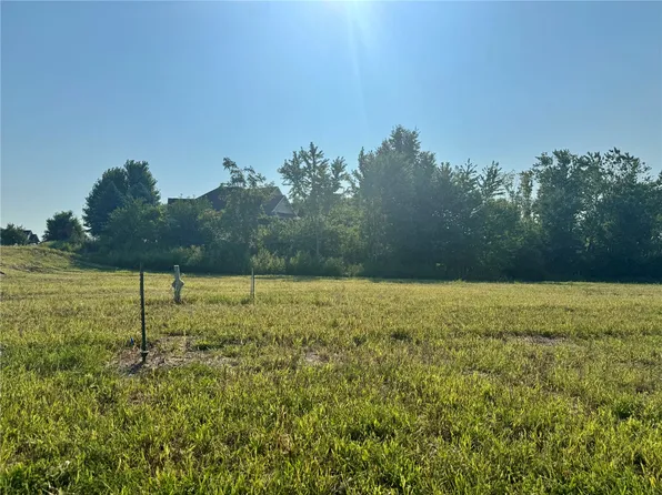 3193 Eight Bells Dr, Marion, IA 52302