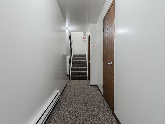 3rd image of 1538 Crimson Ln #1