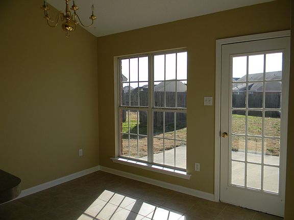 5th image of 5582 Kaitlyn Dr W