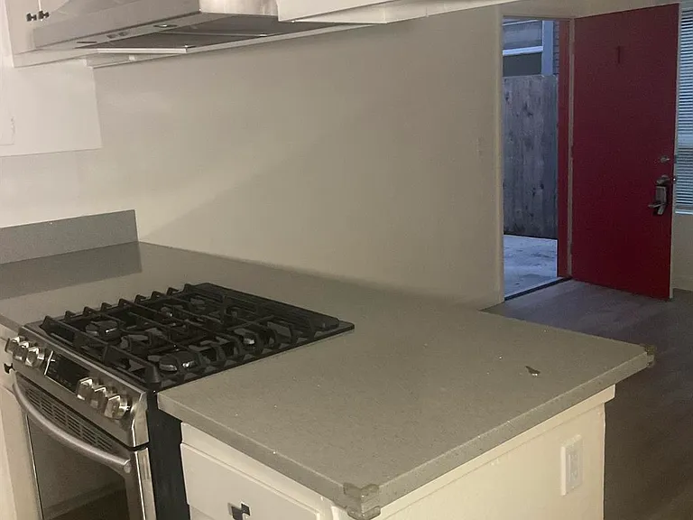 1512 Sherman Pl — Photo 34