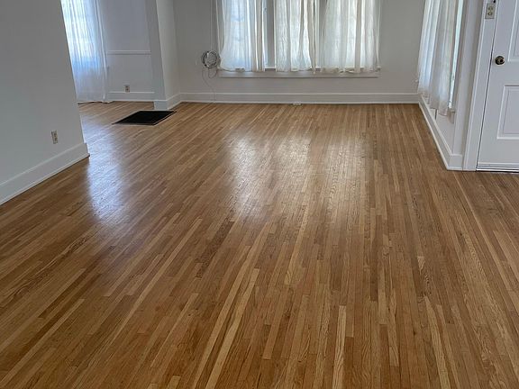 5th image of 4016 York Blvd