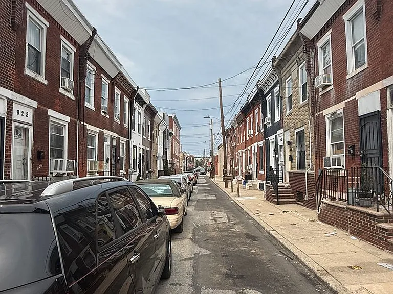 824 Winton St — Photo 3
