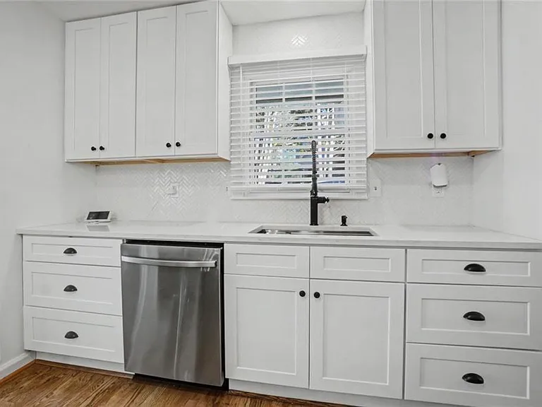 7330 Hunters Branch Dr NE — Photo 23