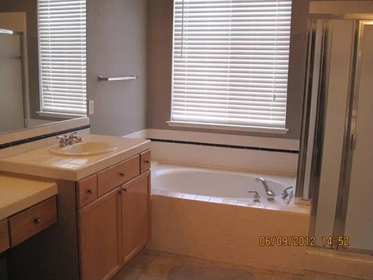 1497 Wessex Cir — Photo 6