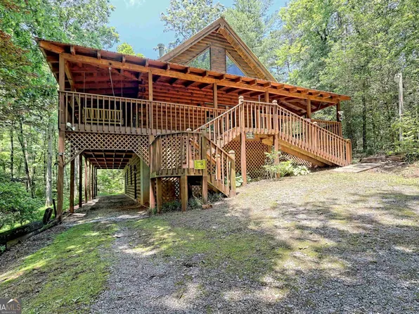 138 Holly Hollow Ln, Lakemont, GA 30552