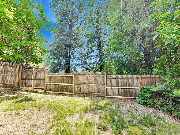 5713 Eads St NE — Photo 30