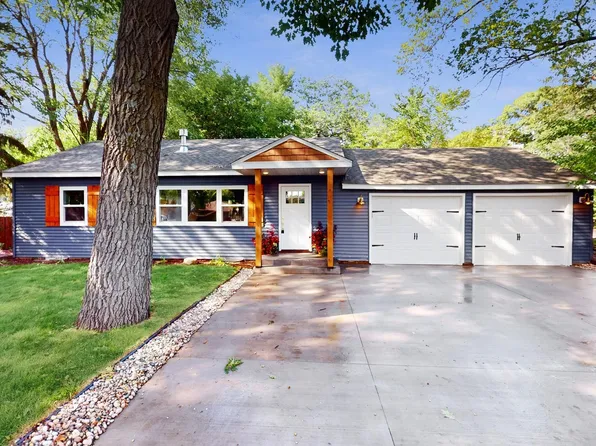 18812 Lane, Minnetonka, MN 55345