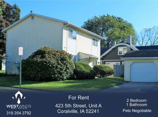 423 5th St #A, Coralville, IA 52241
