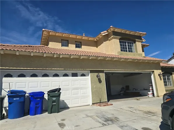 12720 Mar Vista Dr, Apple Valley, CA 92308
