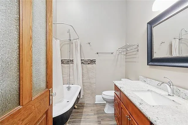702 N Alexander St — Photo 11