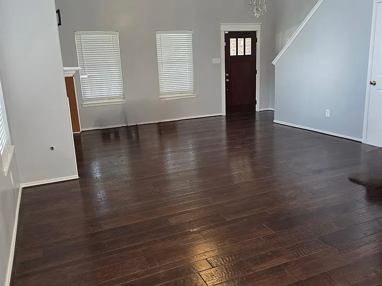 20330 Savannah Bay Rd — Photo 2