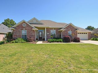121 Pebble Beach Dr, Benton, LA 71006