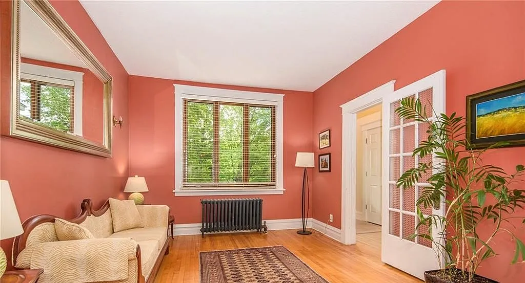 41 Acacia Avenue - 1 — Photo 2