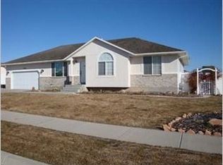 4976 W Wood Spring Dr, West Jordan, UT 84081