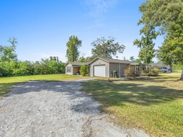 125 Thelma Ln, Lake Charles, LA 70611