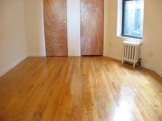 Rented by Glasser Realty LLC | media 10