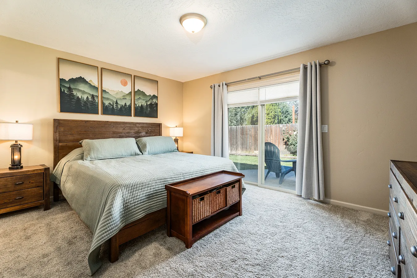 2 bed, 1385 sqft, $3,200 — Photo 2