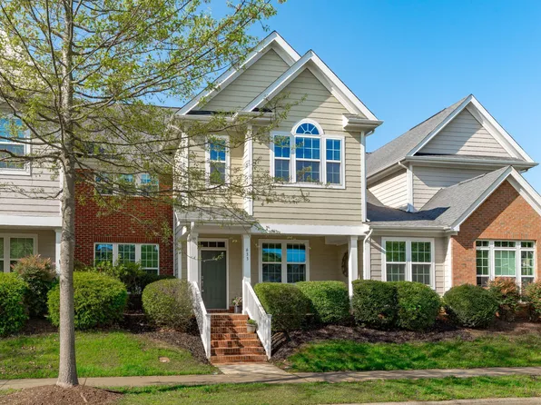 633 Democracy St, Raleigh, NC 27603