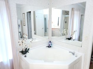 8061 McComb Hville Rd, McComb, MS 39648