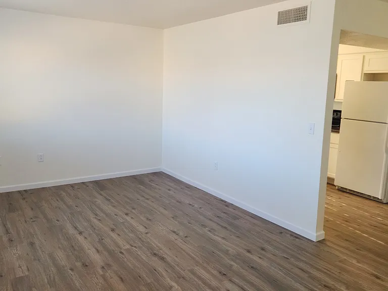 3116 E Cicero St #201 — Photo 2