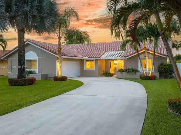 5621 Thornbluff Ave, Davie, FL 33331