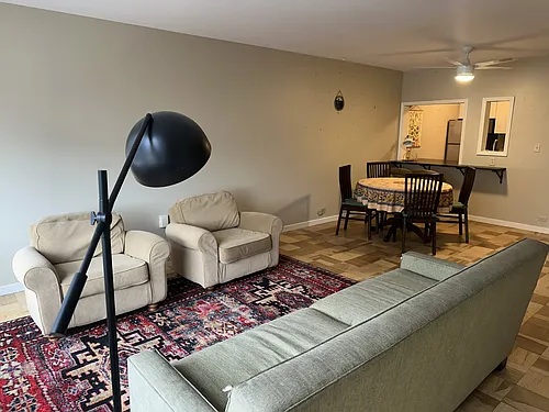 112 Washington Pl Photo 1