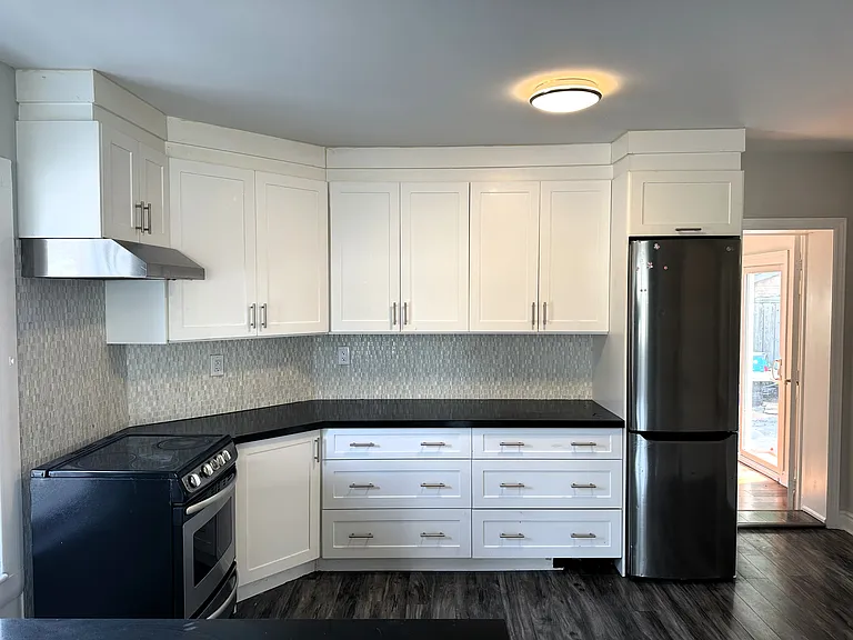 21 Maple St #1 — Photo 11