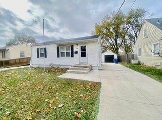 3822 52nd St, Des Moines, IA 50310