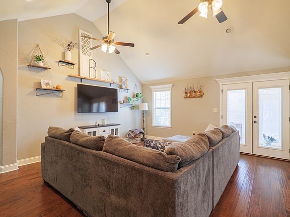 5th image of 510 Barnside Ln
