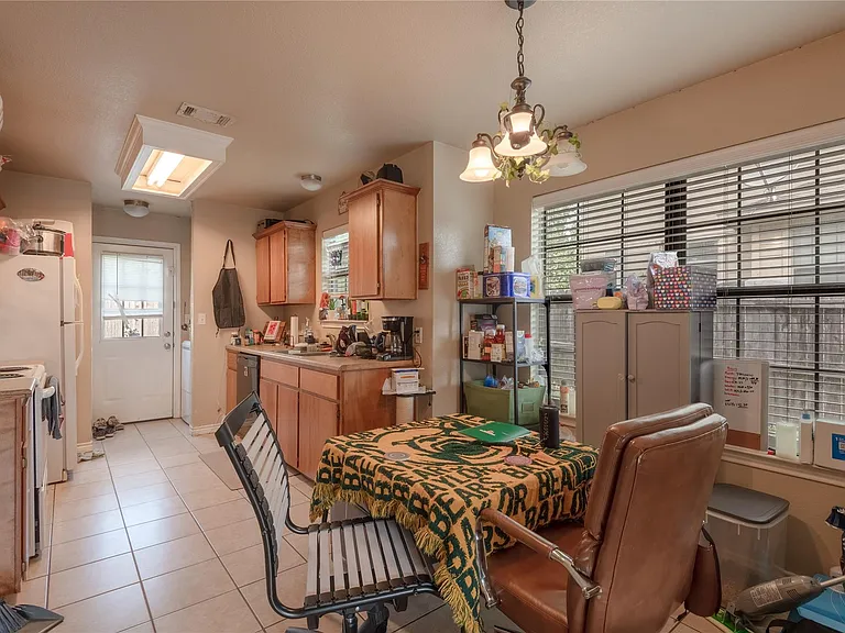 104 Yegua Cir — Photo 7