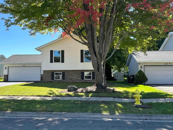6371 Tramore Ln, Rockford, IL 61107