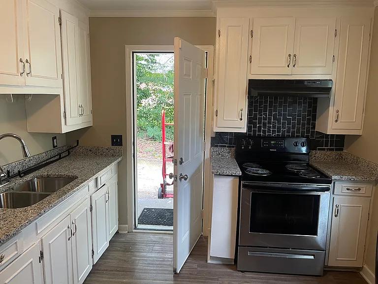 4419 Argent Ct — Photo 2