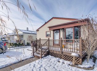 18082 Ray St, Riverview, MI 48193