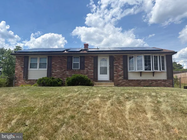 302 Brewster Dr, Newark, DE 19711