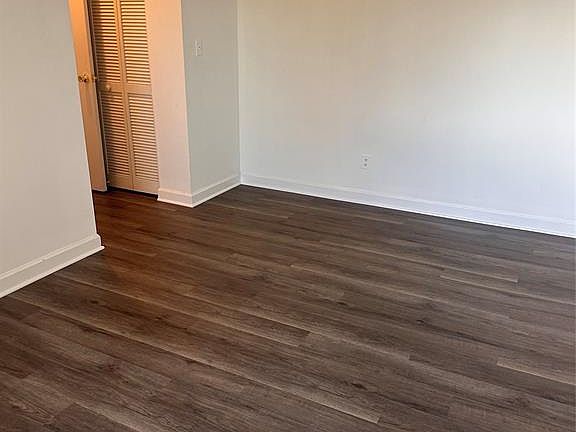 3rd image of 279 Clark St APT C3