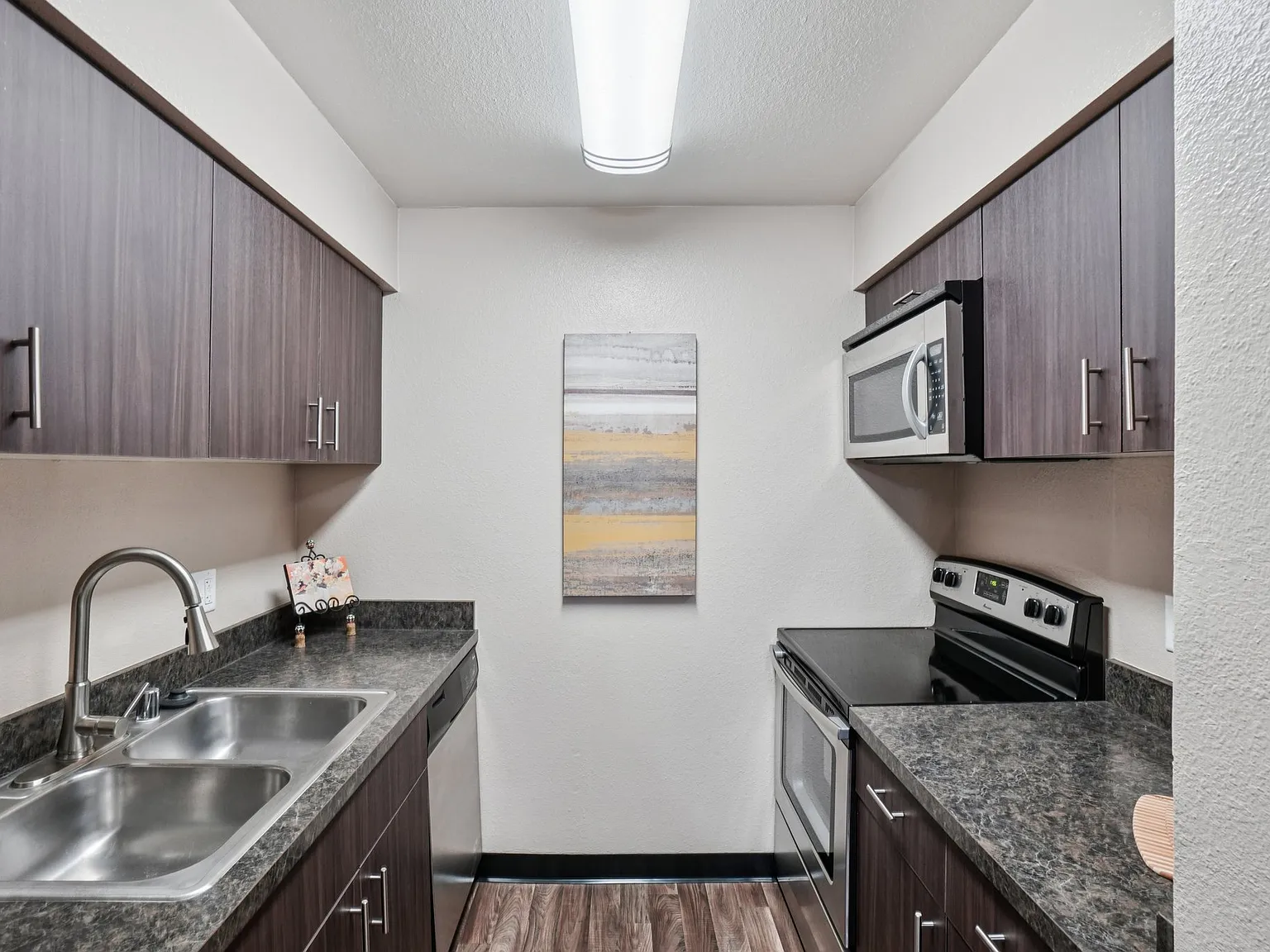Aspenleaf Apartments — Photo 4