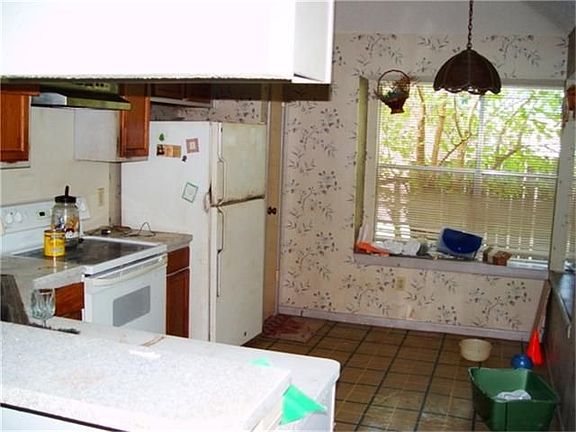 5th image of 5209 Winding Brook Dr