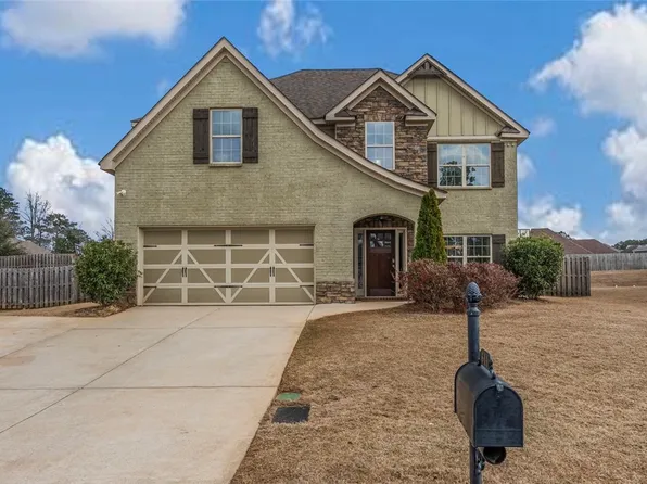 810 W Richland Cir, Auburn, AL 36832