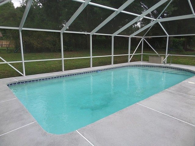 1st image of 3805 NE 27th Ct