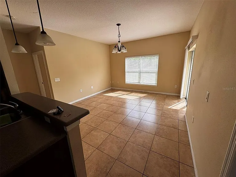 3903 Skipper Ct — Photo 10