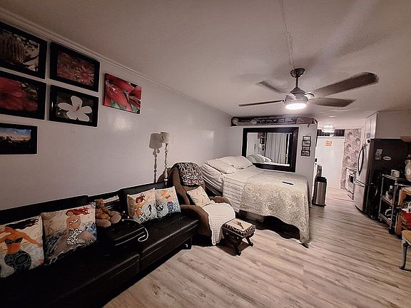 2nd image of 3660 Lower Honoapiilani Rd APT 105