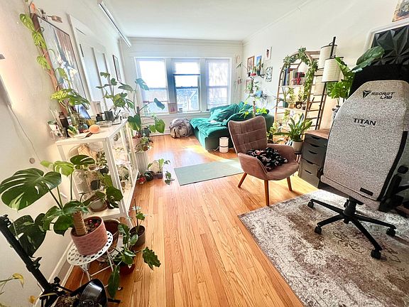 3rd image of 5203 N Bernard St #3
