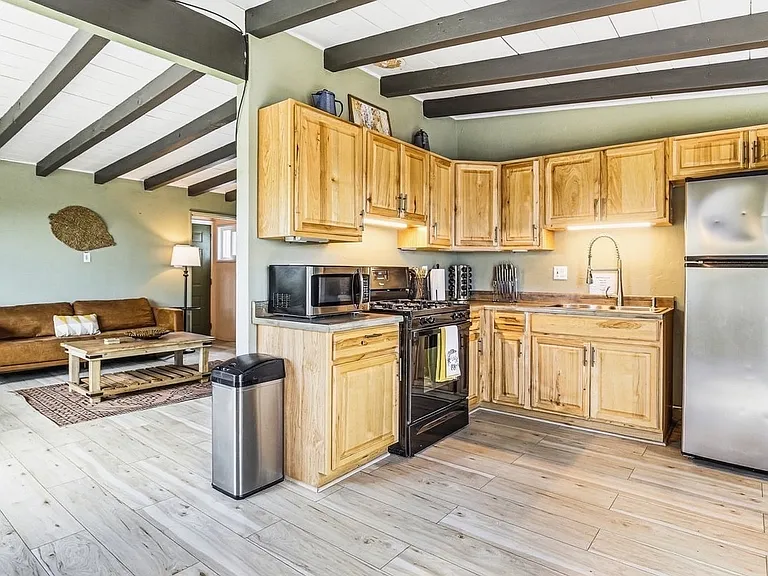 61638 El Reposo Cir — Photo 10