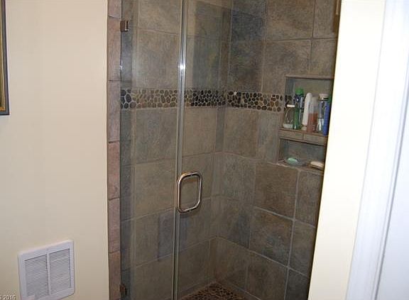 3rd image of 85 Wisteria Dr #0