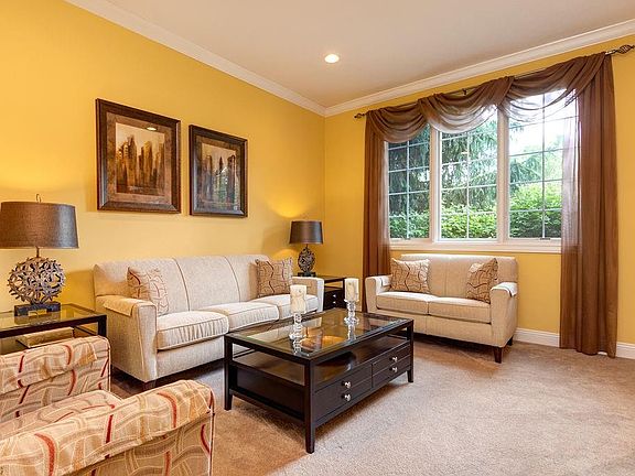 4th image of 7233 Castle Pine Dr