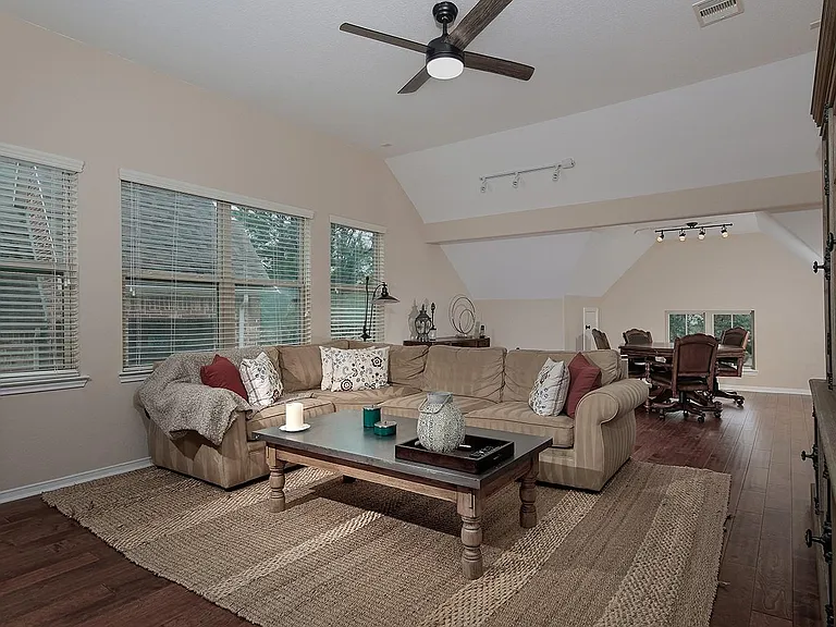 18 Shallowford Pl — Photo 28