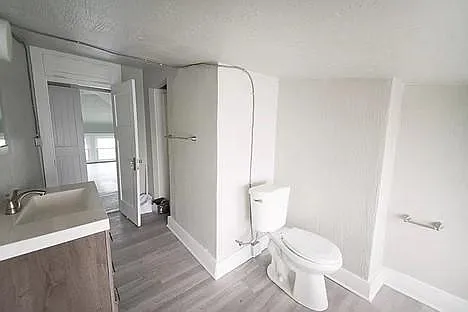 27 Margaret St #6 — Photo 8