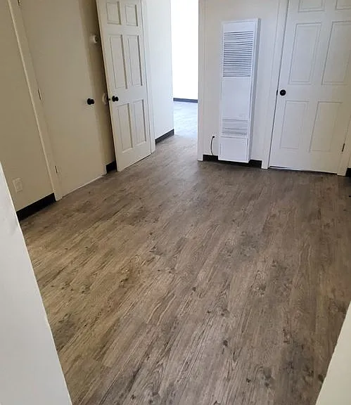 142 N Main St — Photo 11